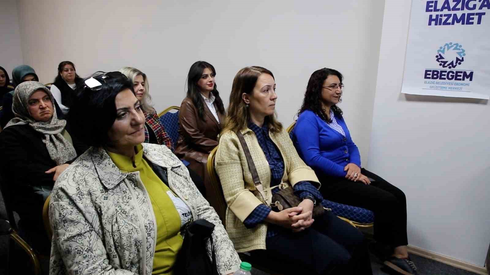 Elazığ’da 44 kursiyere girişimcilik ve dijital pazarlama eğitimi verildi
