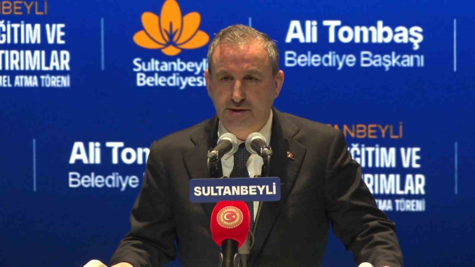 Sultanbeyli Belediye Başkanı Tombaş: "Sultanbeyli’mizi her alanda daha ileri taşımaya kararlıyız"