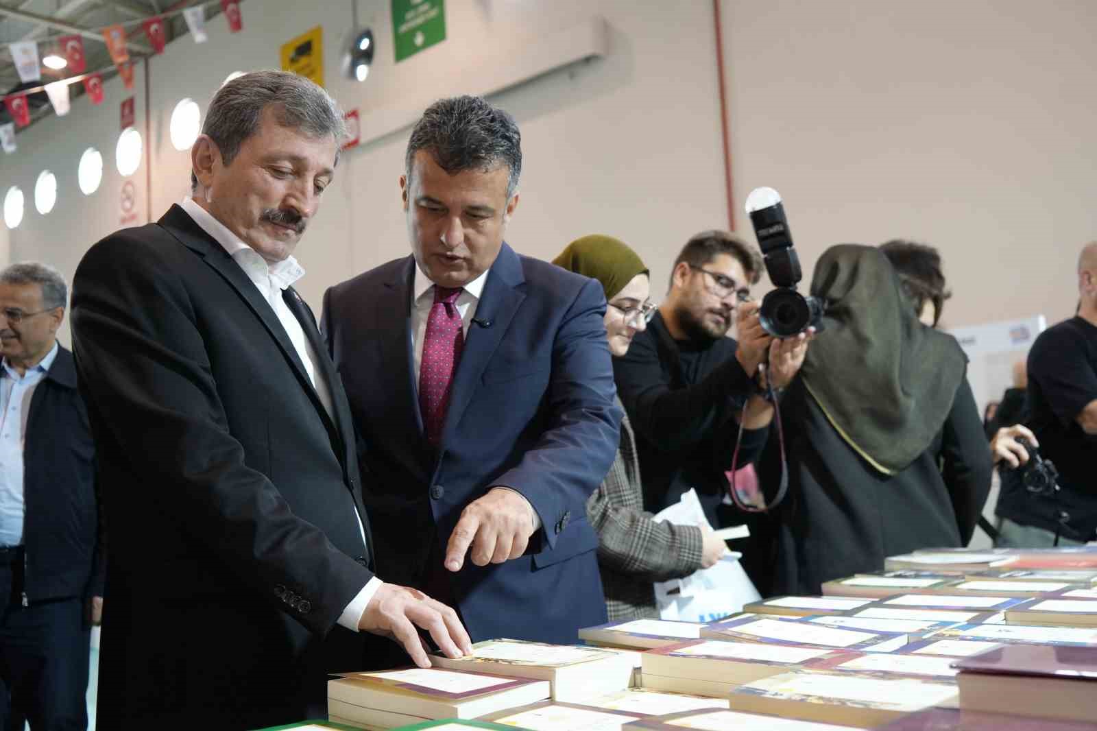 Samsun’da kitap şöleni başladı: "Samsun Kitap Fuarı" açıldı