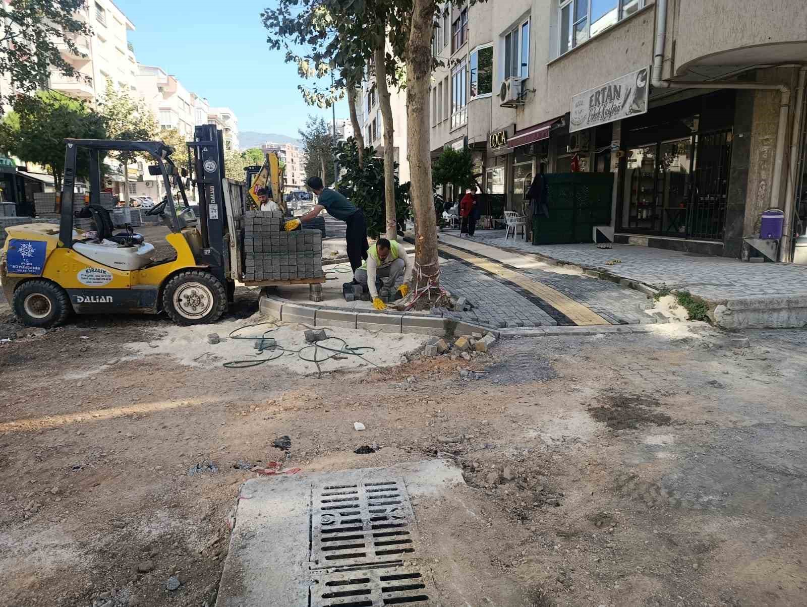 Aydın Büyükşehir Belediyesi kentin dört bir yanında çalışmalarını sürdürüyor