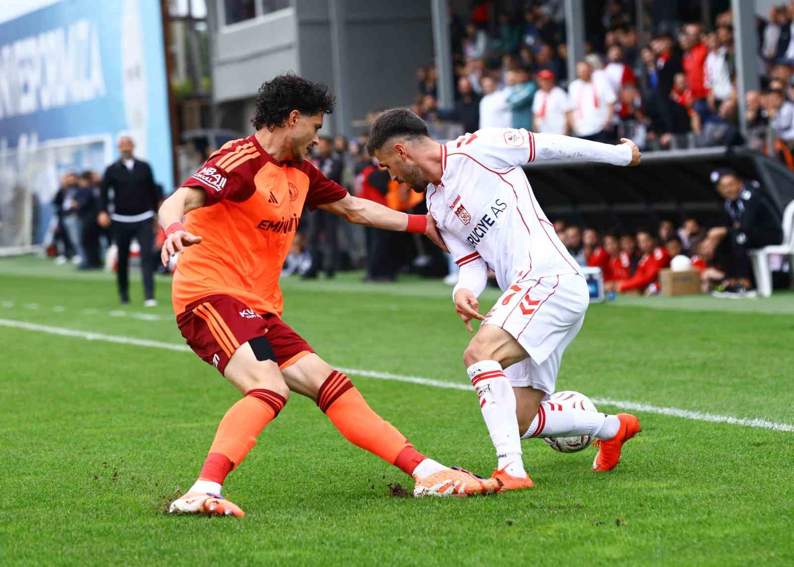 Trendyol 1. Lig: Ümraniyespor: 4 - Sivasspor: 0