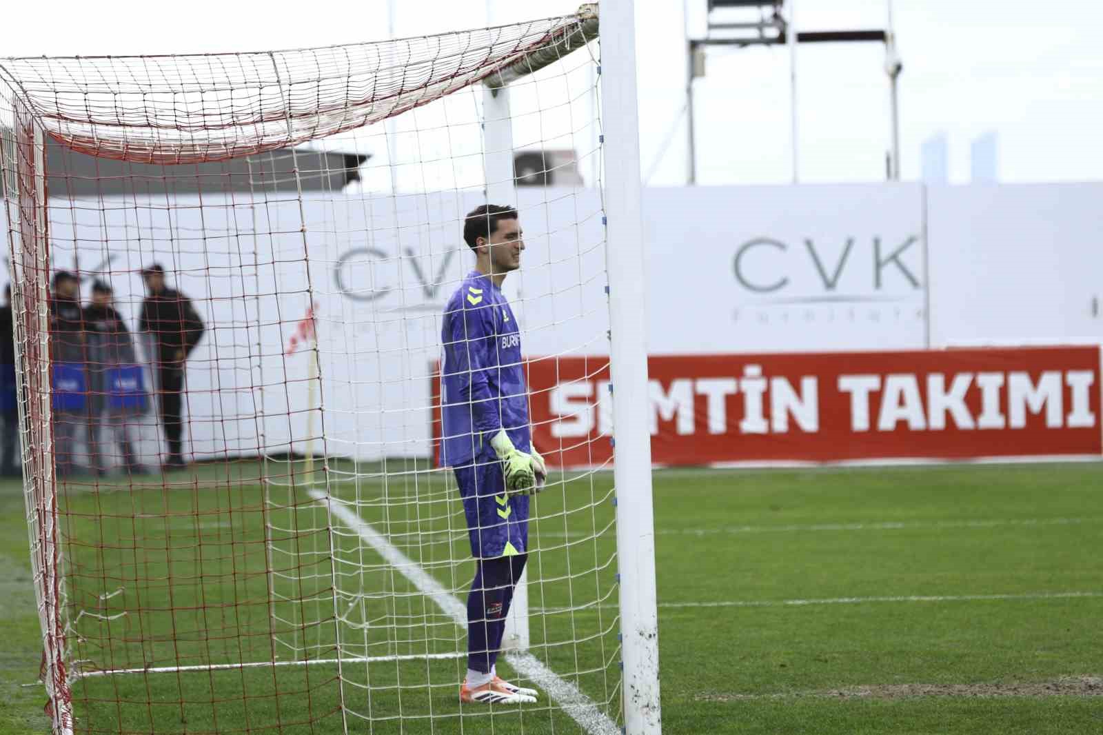 Trendyol 1. Lig: Ümraniyespor: 4 - Sivasspor: 0