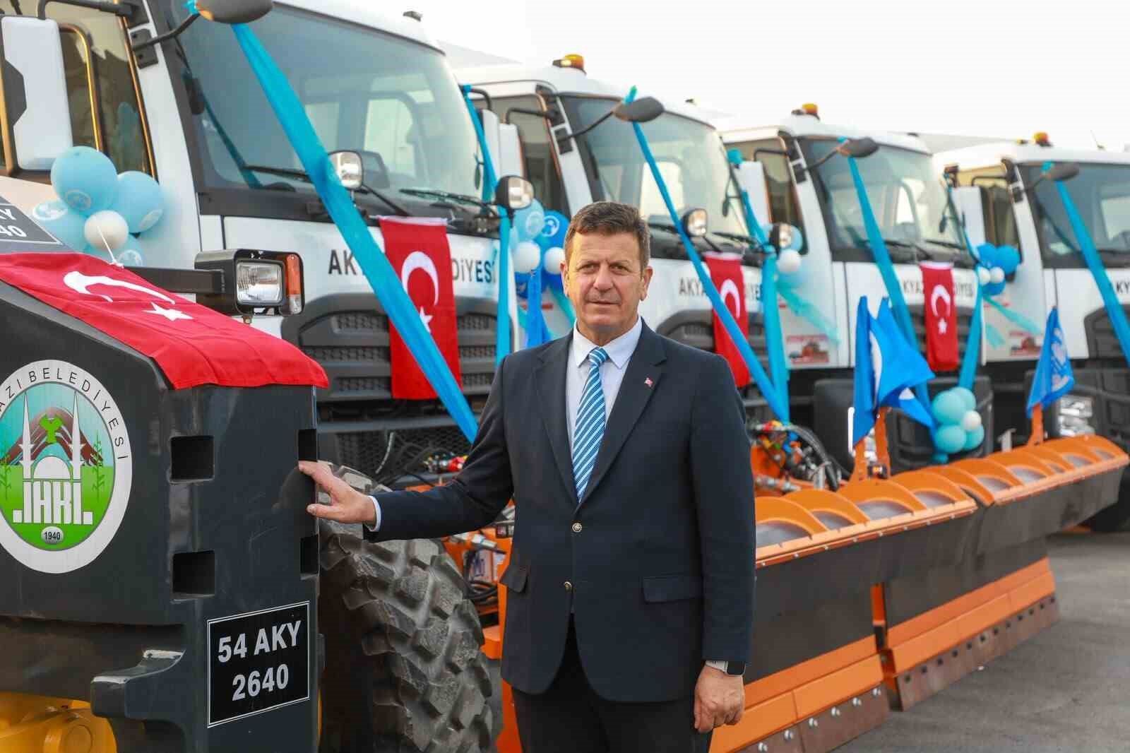 Akyazı Belediyesinden 150 milyon liralık araç yatırımı