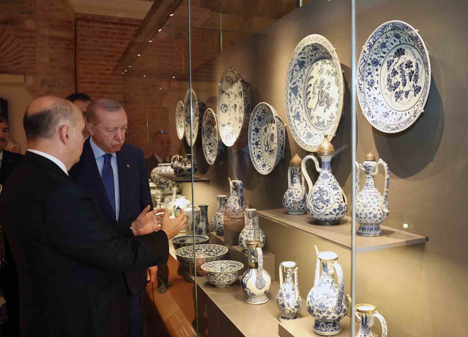 Cumhurbaşkanı Erdoğan, Darphane-i Amire Müzeleri’ni gezdi
