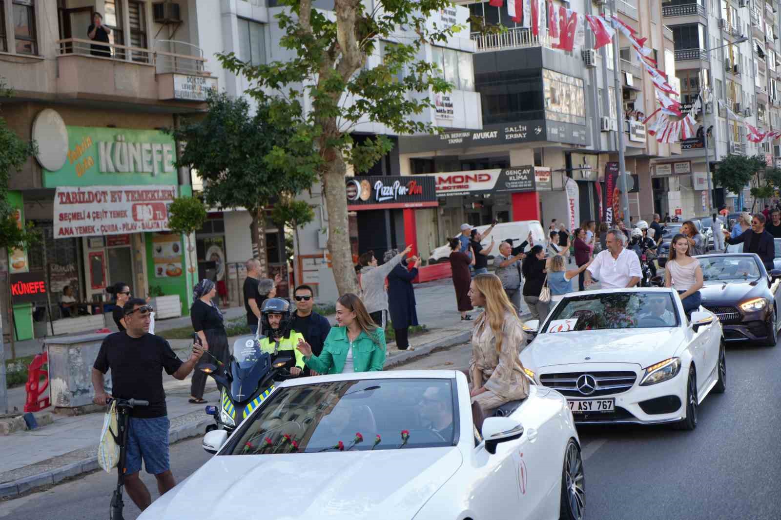 "63. Uluslararası Antalya Altın Portakal Film Festivali" kortejine yoğun ilgi