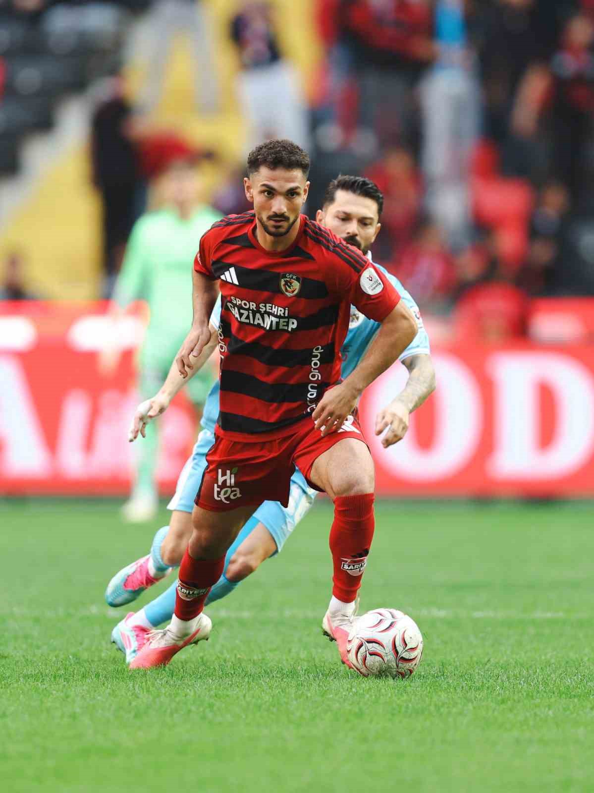 Trendyol Süper Lig: Gaziantep FK: 0 - Erzurumspor FK: 0 (İlk yarı)