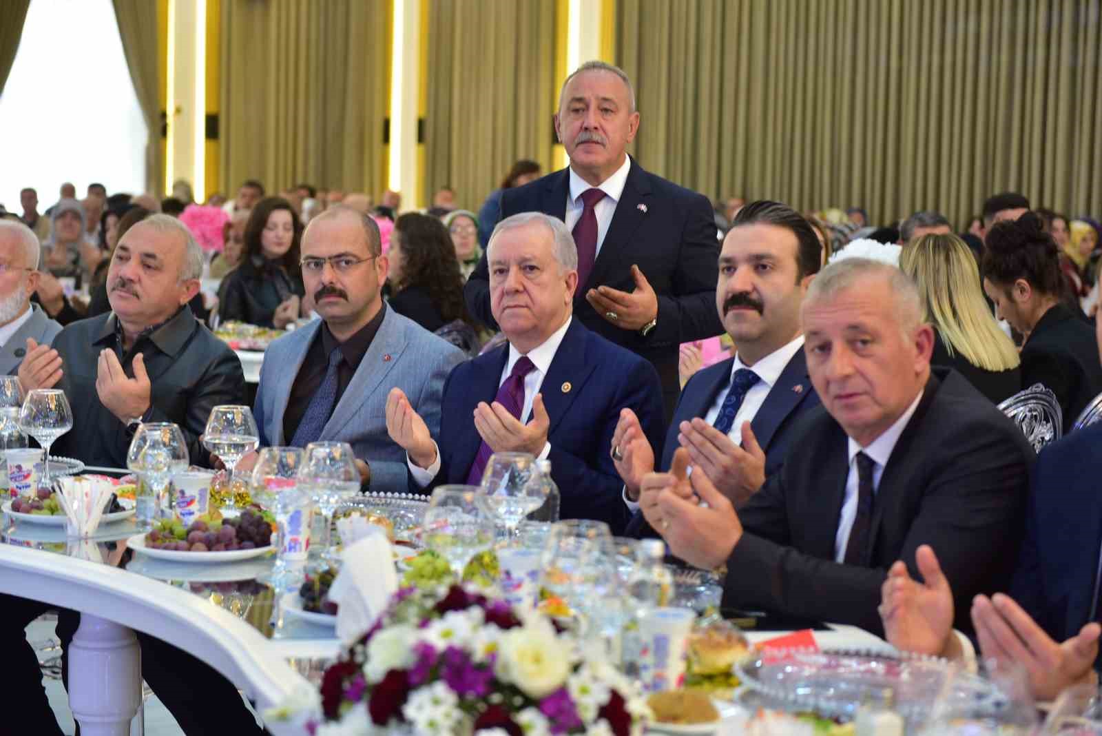Tosya Belediyesi’nin ilçenin çehresini değiştiren projeleri için görkemli açılış töreni