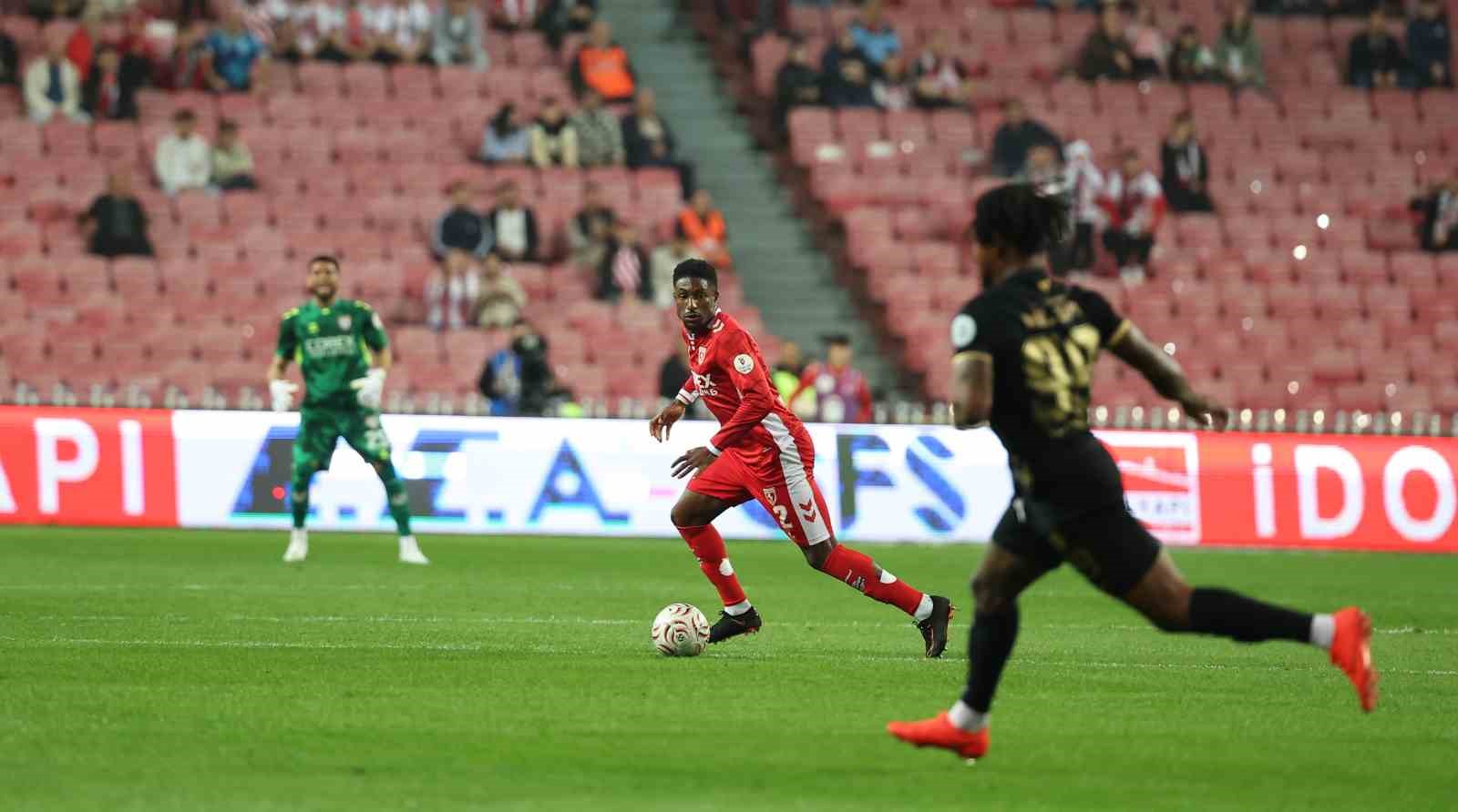 Trendyol Süper Lig: Samsunspor: 0 - Amed Sportif Faaliyetler: 0 (Maç devam ediyor)