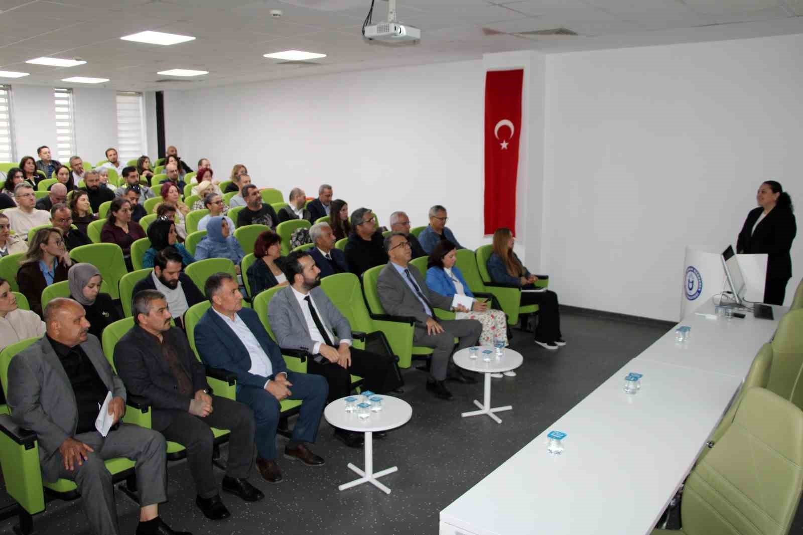 ADÜ’de kişisel verilerin korunmasına yönelik eğitim düzenlendi