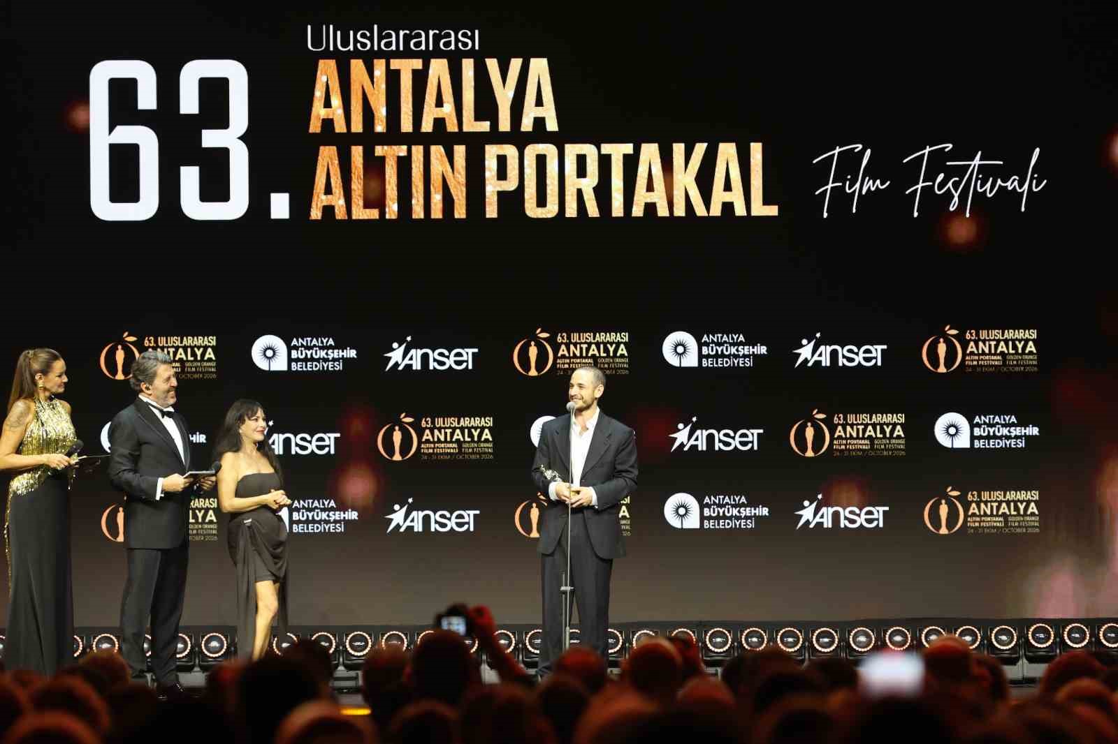 Altın Portakal’da onur ve emek ödülleri sahiplerini buldu
