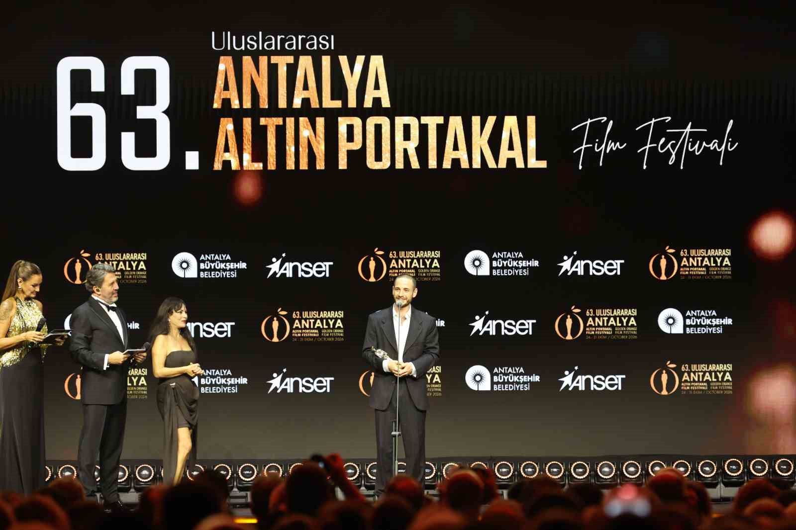 Altın Portakal’da onur ve emek ödülleri sahiplerini buldu