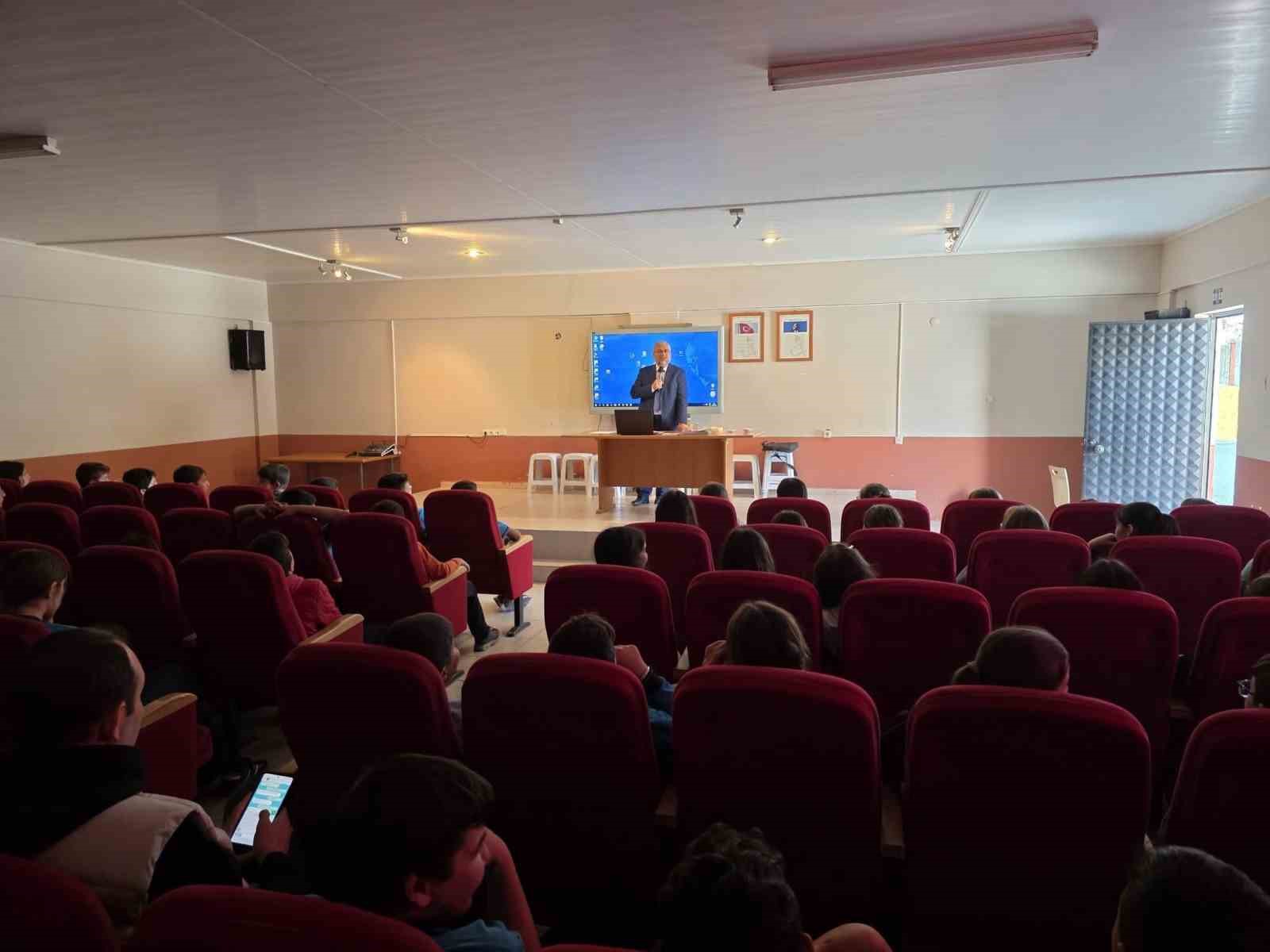 Köşk’te öğrencilere İslam bilim tarihi anlatıldı