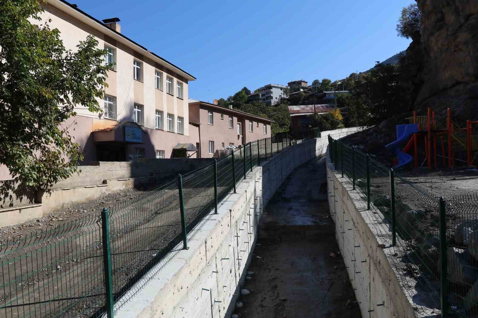 Dere ıslah edildi, vatandaş rahat bir nefes aldı: Sel ve taşkın kabusu bitiyor