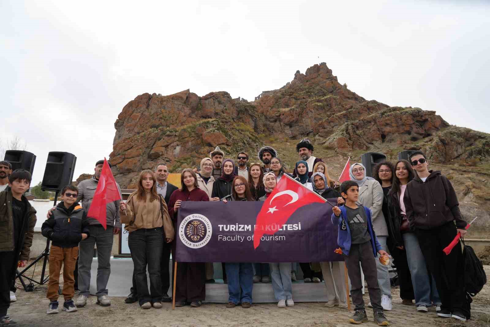 Erzurum’da bir tarih yeniden canlandı: I. Dedem Korkut Şenliği’ne yoğun ilgi