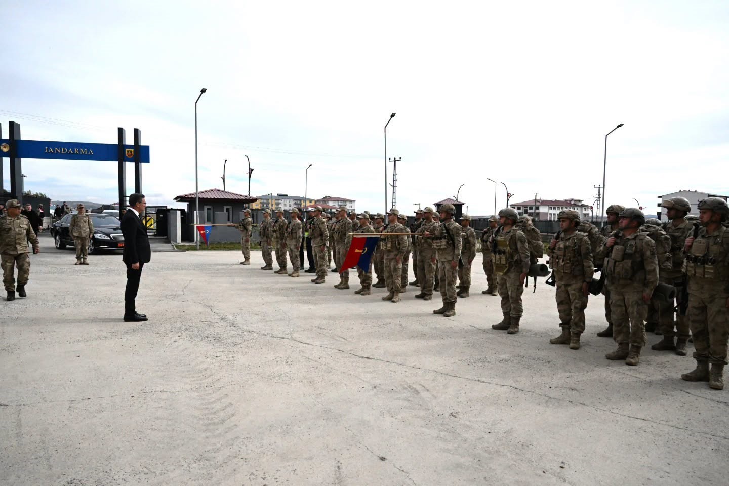 Vali Aydın Baruş’tan Karayazı’ya çıkartma: Çalışmaları yerinde inceledi