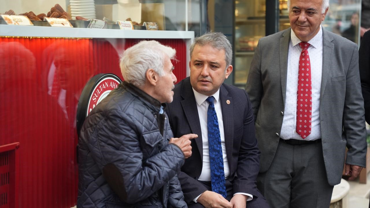 AK Parti İstanbul milletvekilleri Ataşehir, Bahçelievler ve Sarıyer’de vatandaşlarla buluştu