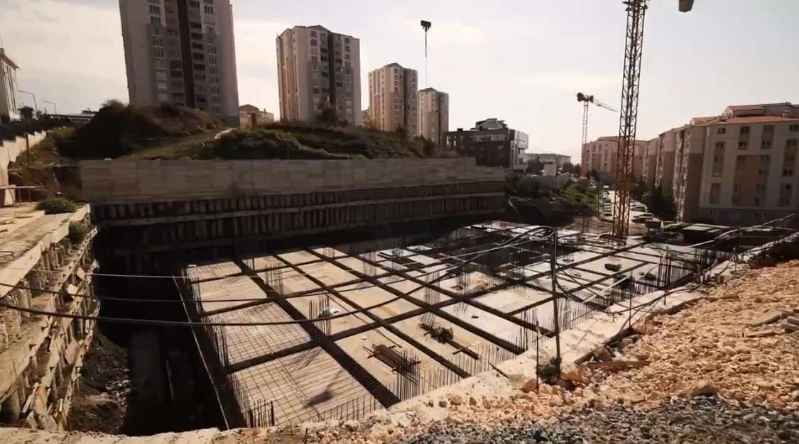 Antakya’da üç kamu hizmet binasının inşaatı sürüyor