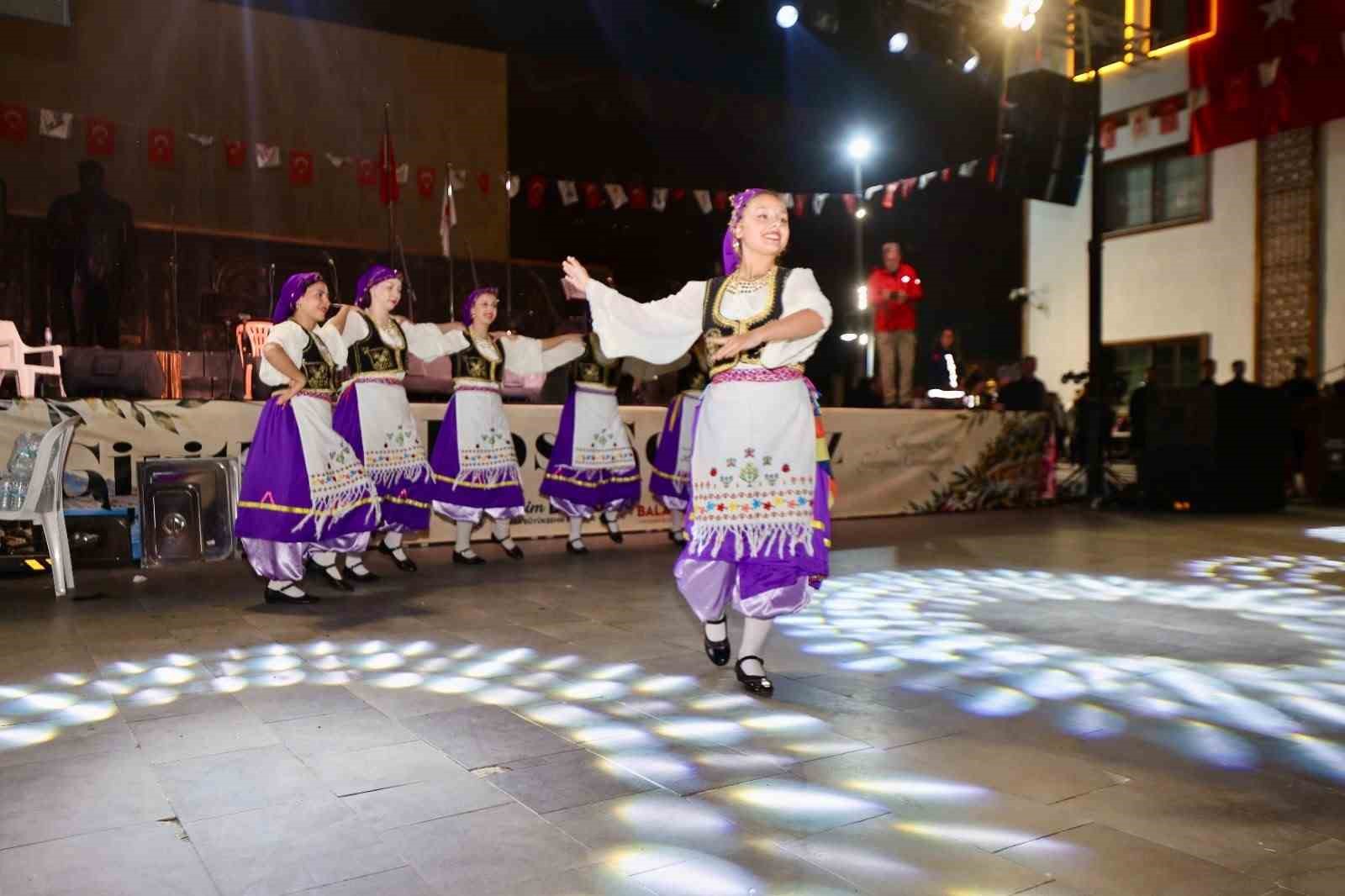 Türkiye’nin ilk Giritliler Kültür Festivali Yunusemre’de düzenlendi