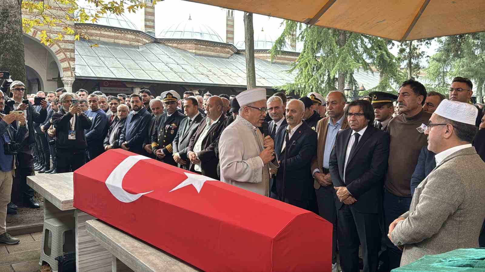 Hayatını kaybeden uzman çavuş askeri törenle son yolculuğuna uğurlandı