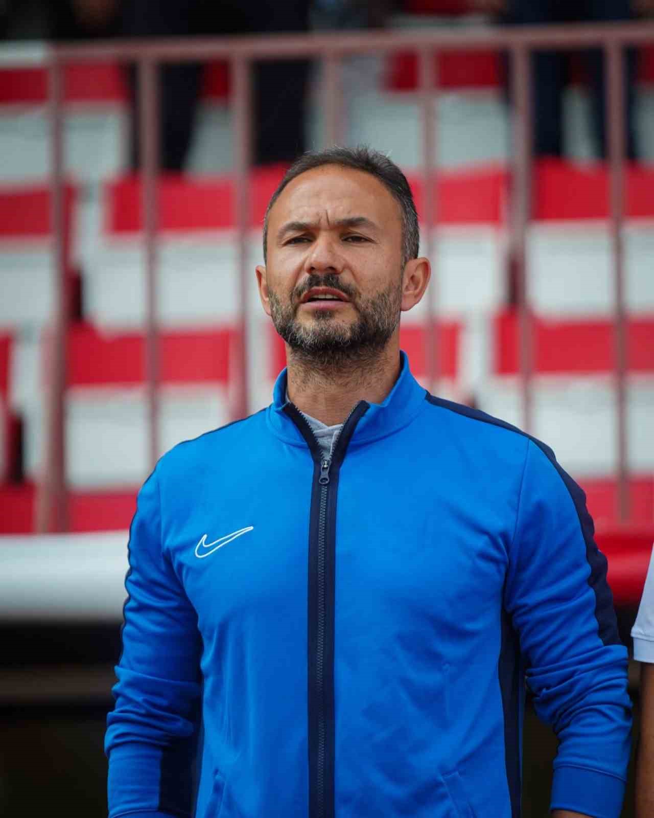 Kahramanmaraş İstiklalspor’da teknik direktör ile yollar ayrıldı