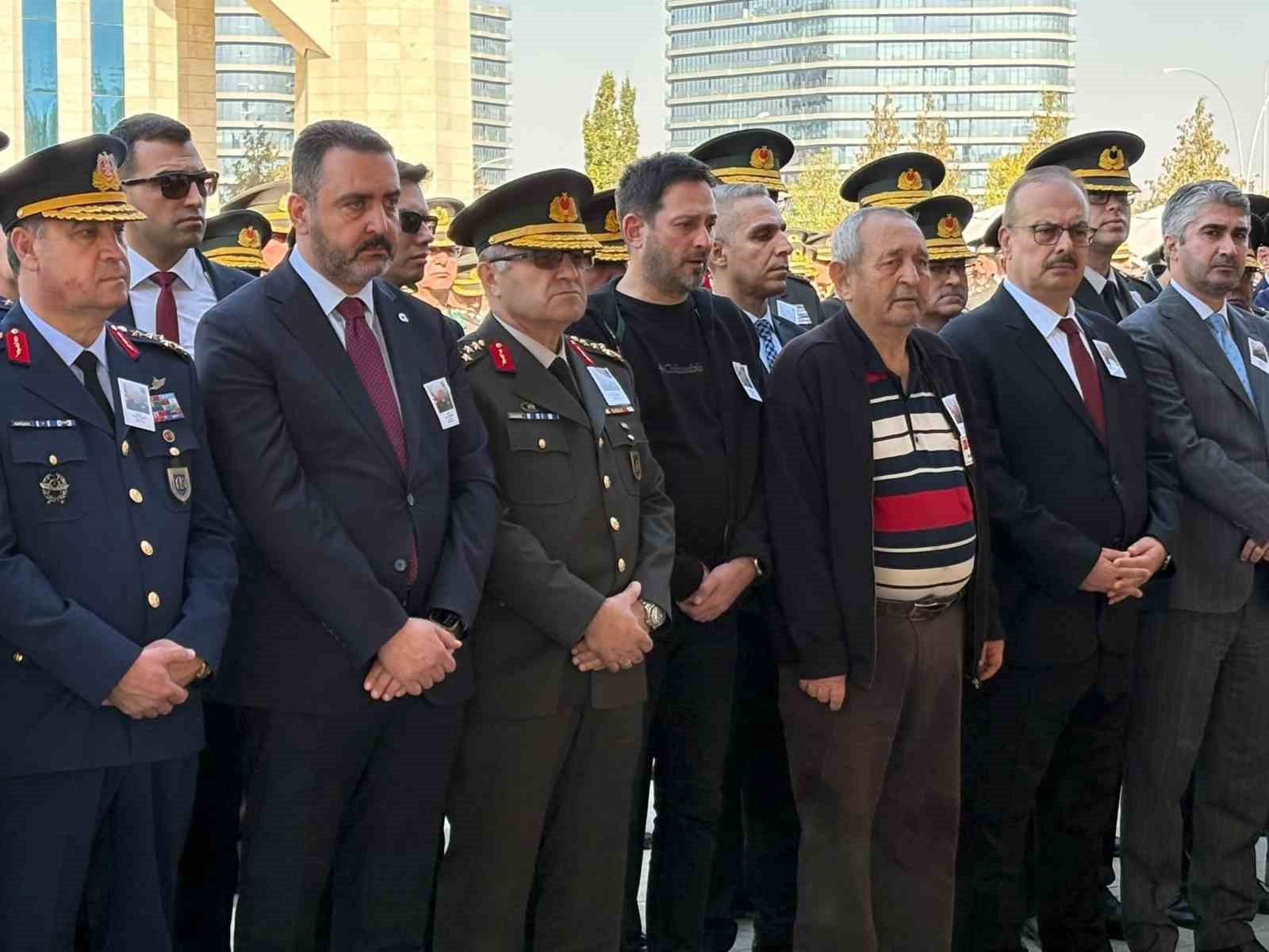 Ankara’da askeri araç kazasında şehit olan İstihbarat Albay Sayit Gökgöz son yolculuğuna uğurlandı