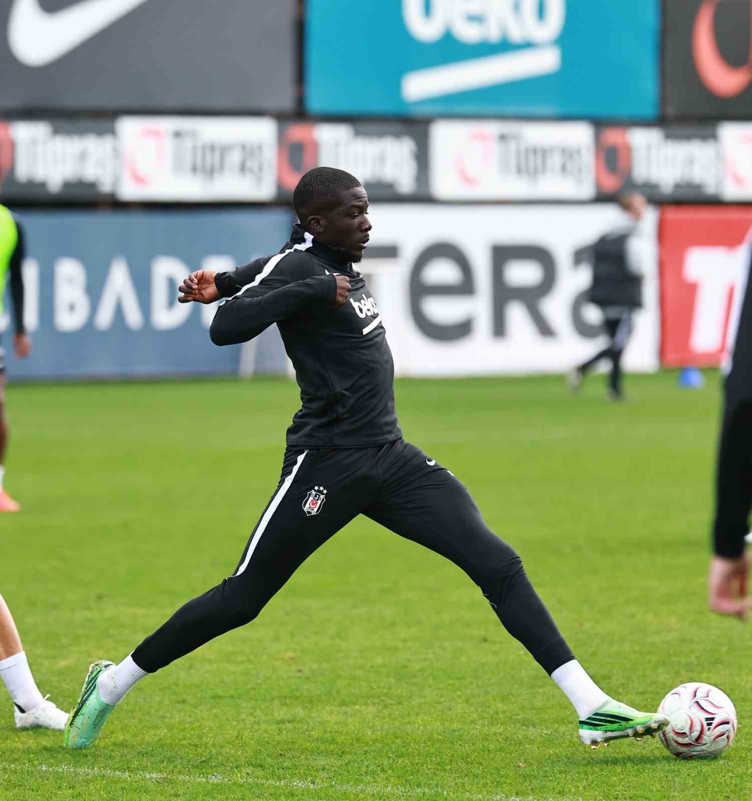 Beşiktaş, Başakşehir maçı hazırlıklarını tamamladı