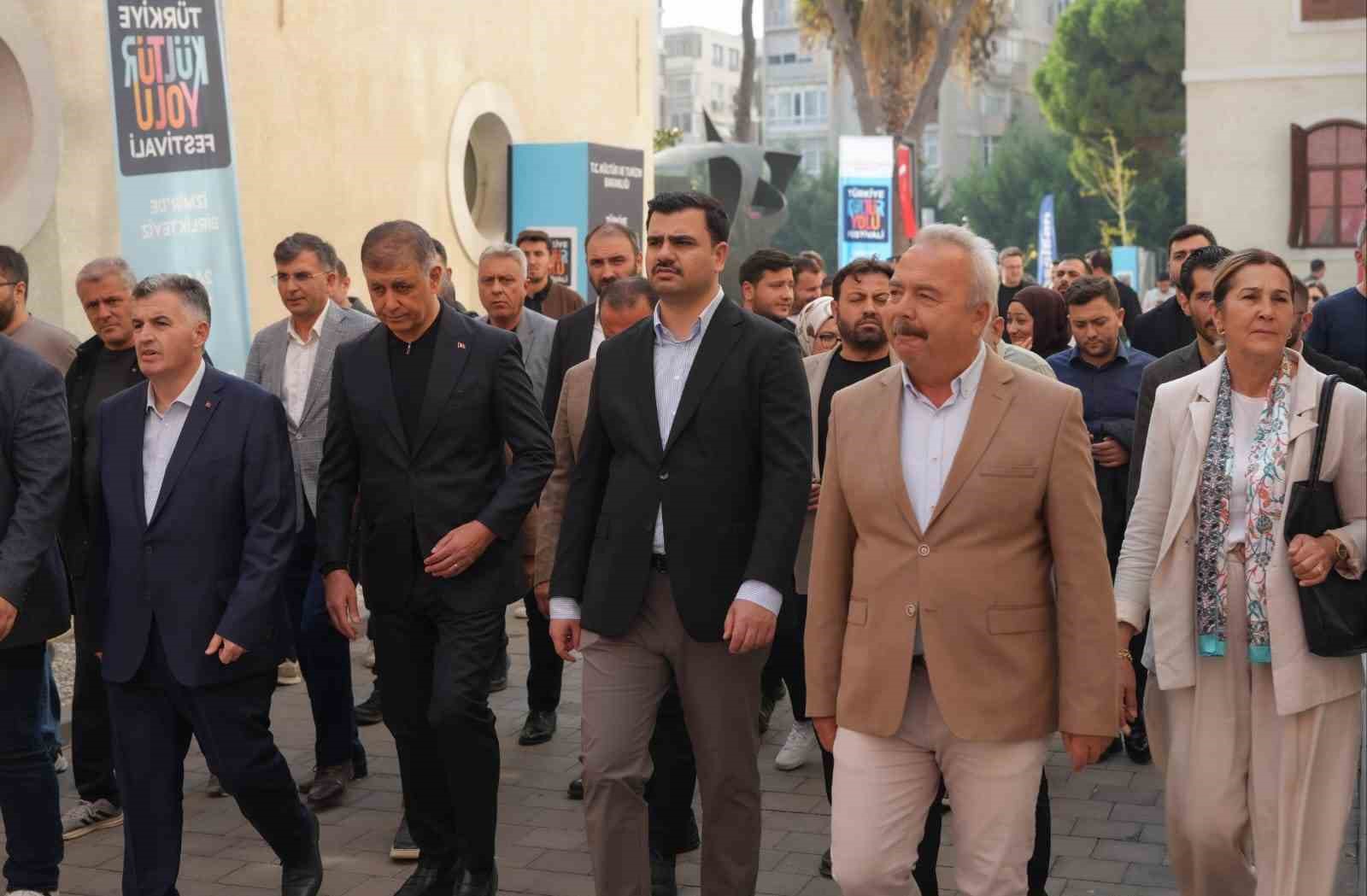 AK Parti Genel Sekreteri İnan: "İzmir Kültür Yolu Festivali, kültür ve sanat buluşmasıdır"