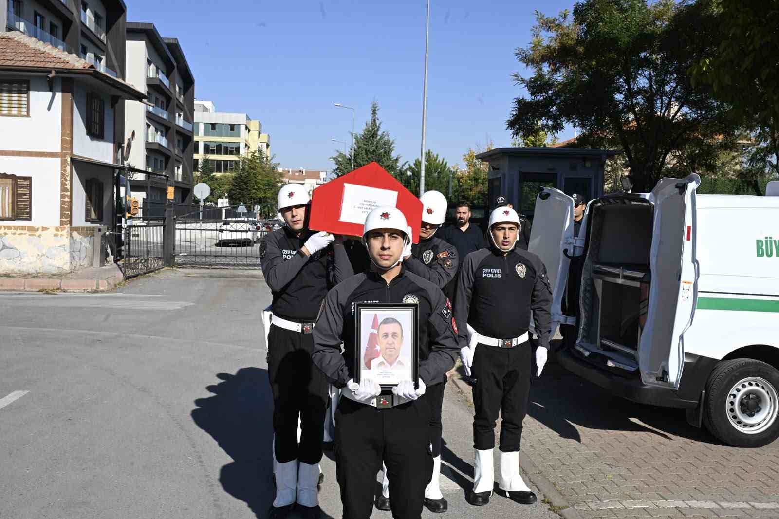 Geçirdiği kaza sonucu hayatını kaybeden polis memuruna son görev