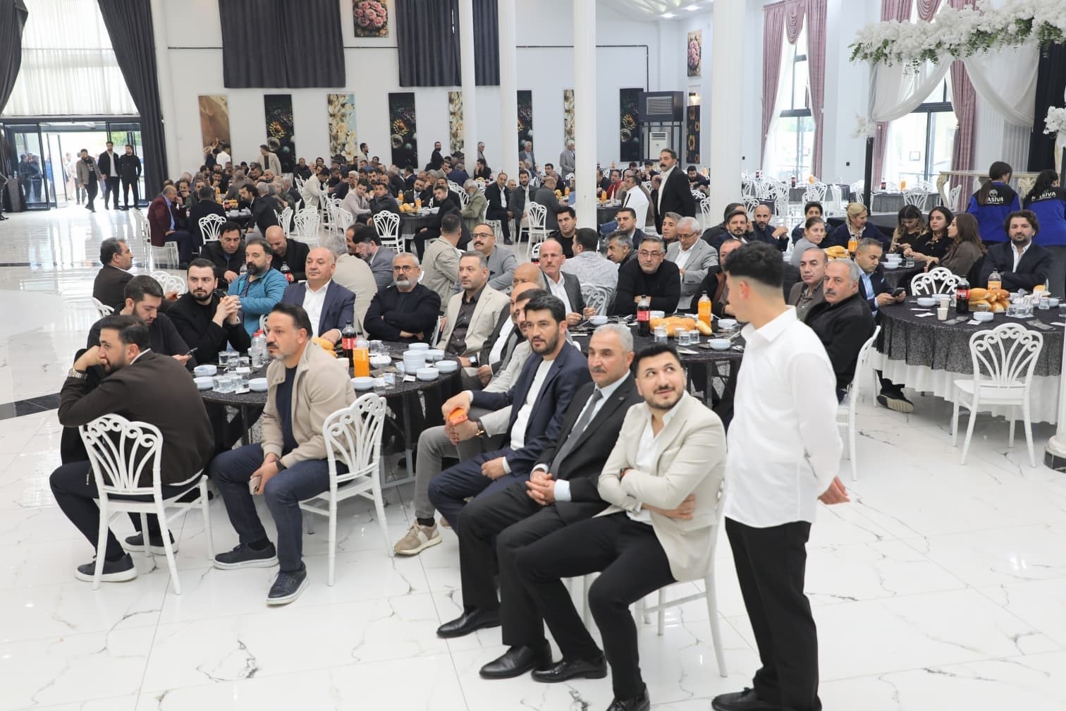Van TSO Başkanı Takva: "Bu kentin en güvenilir limanı Ortak Akıl ve Mavi Liste’dir"