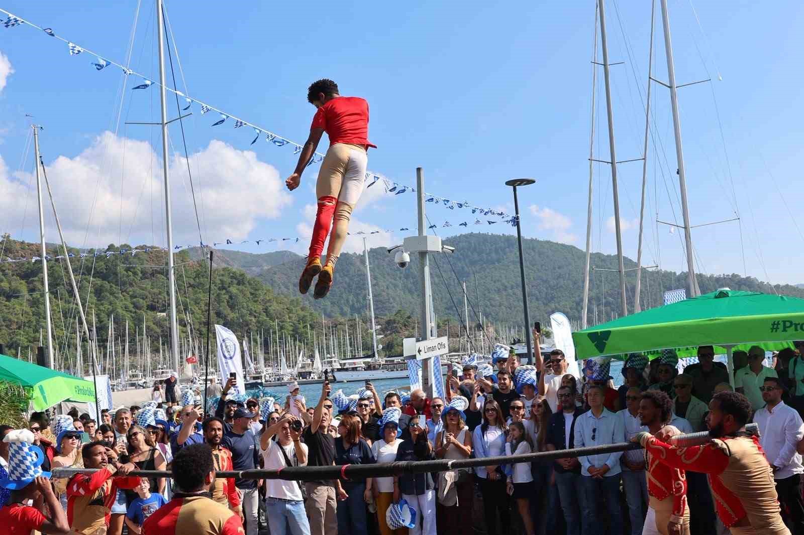Marmaris’te sonbaharın ritmi Oktoberfest’le yükseldi