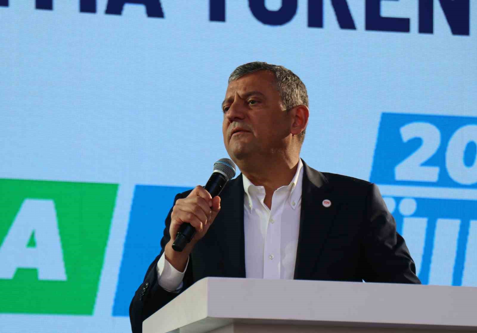 Yeni Parti Genel Başkanı Özel, Denizli’de toplu açılış törenine katıldı