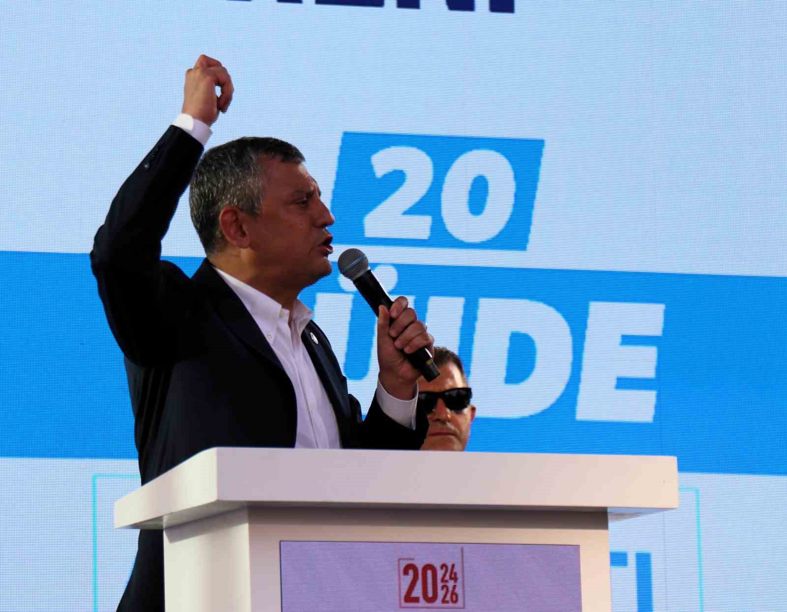 Yeni Parti Genel Başkanı Özel, Denizli’de toplu açılış törenine katıldı