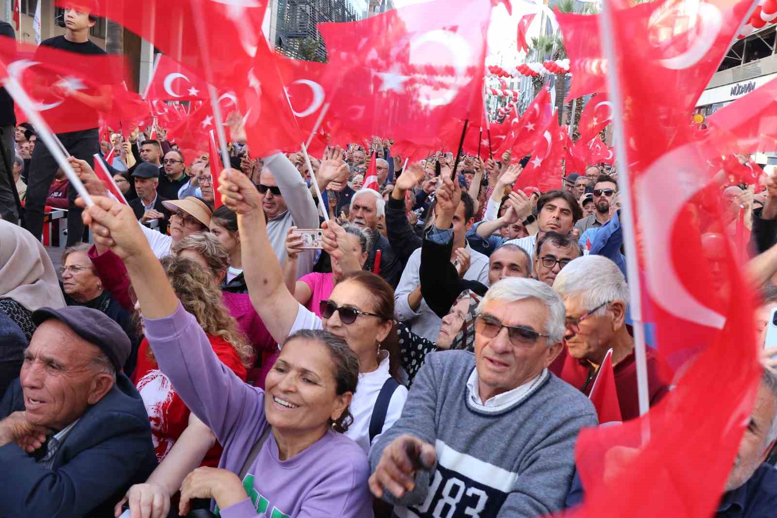 Yeni Parti Genel Başkanı Özel, Denizli’de toplu açılış törenine katıldı