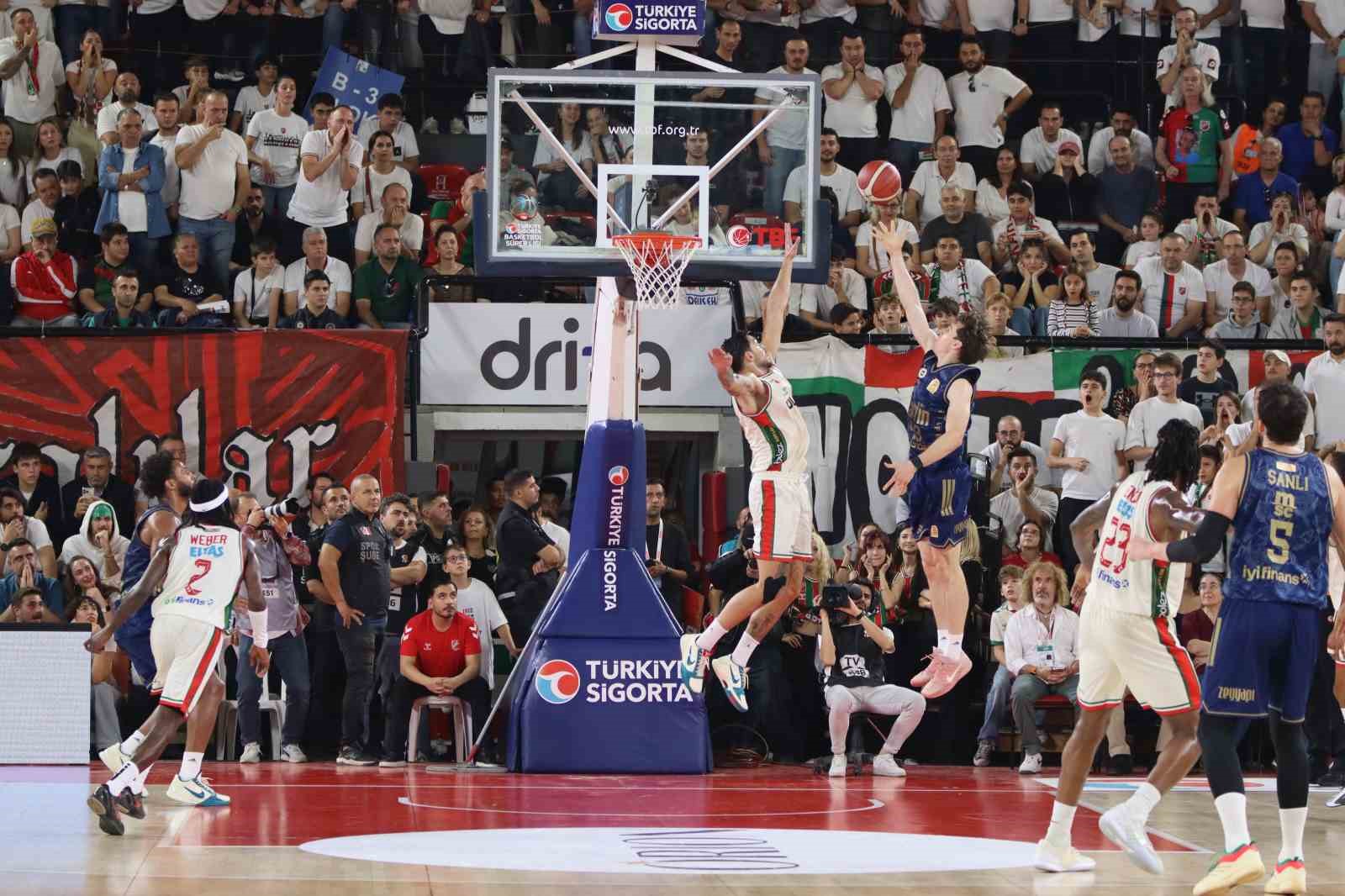 Basketbol Süper Ligi: Karşıyaka: 72 - Fenerbahçe: 97
