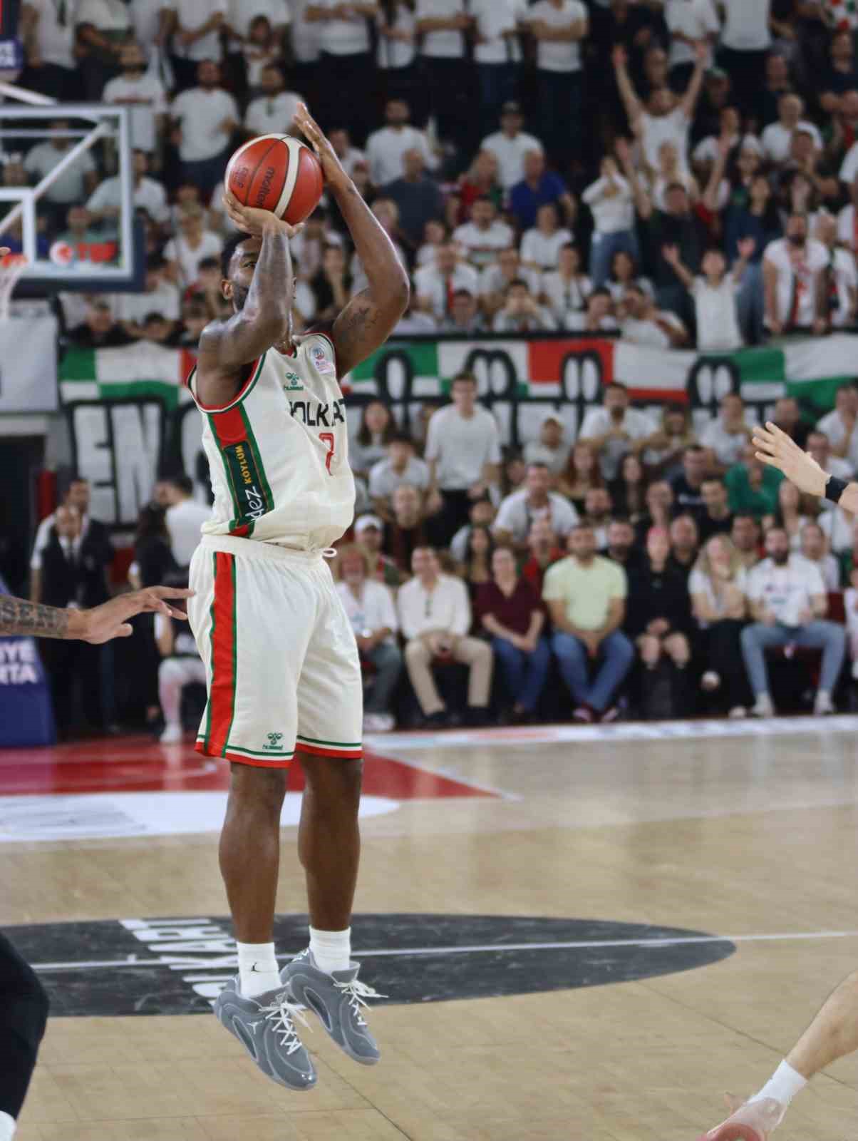 Basketbol Süper Ligi: Karşıyaka: 72 - Fenerbahçe: 97