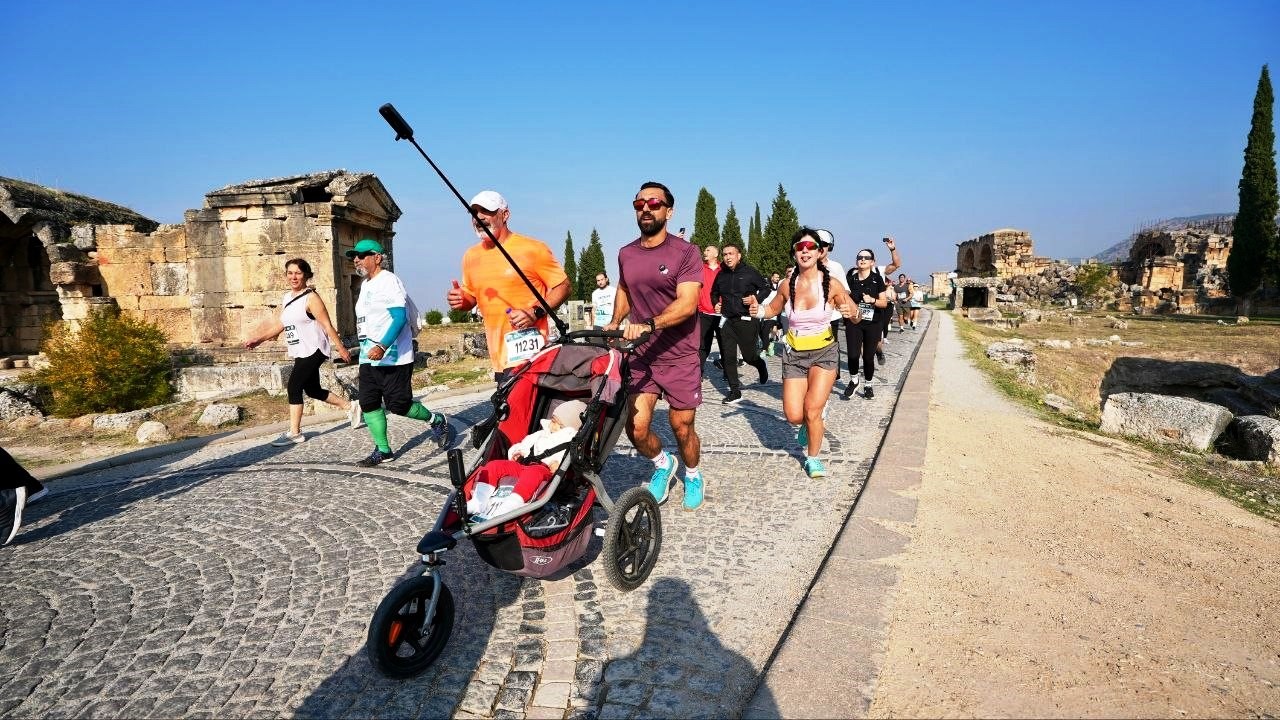 Pamukkale’nin kalbinde tarihi buluşma