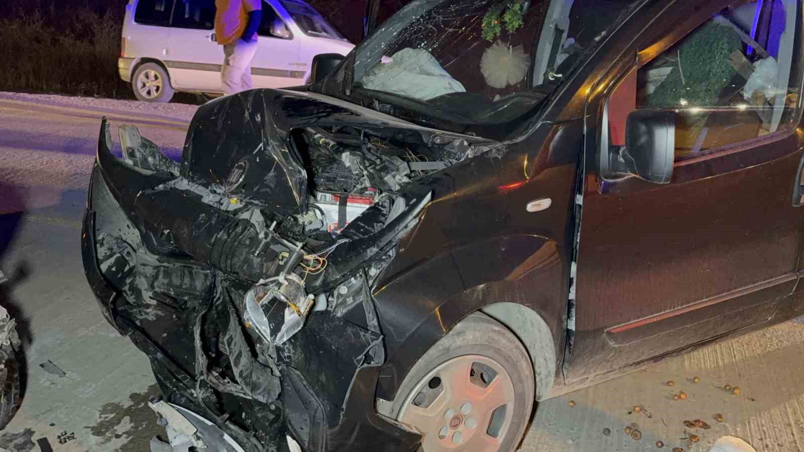Samsun’da otomobil ile hafif ticari araç çarpıştı: 5 yaralı