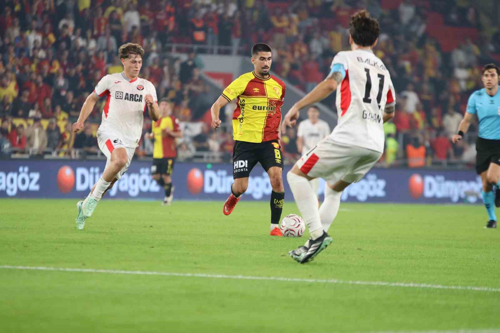 Trendyol Süper Lig: Göztepe: 2 - Çorum FK: 0 (Maç sonucu)