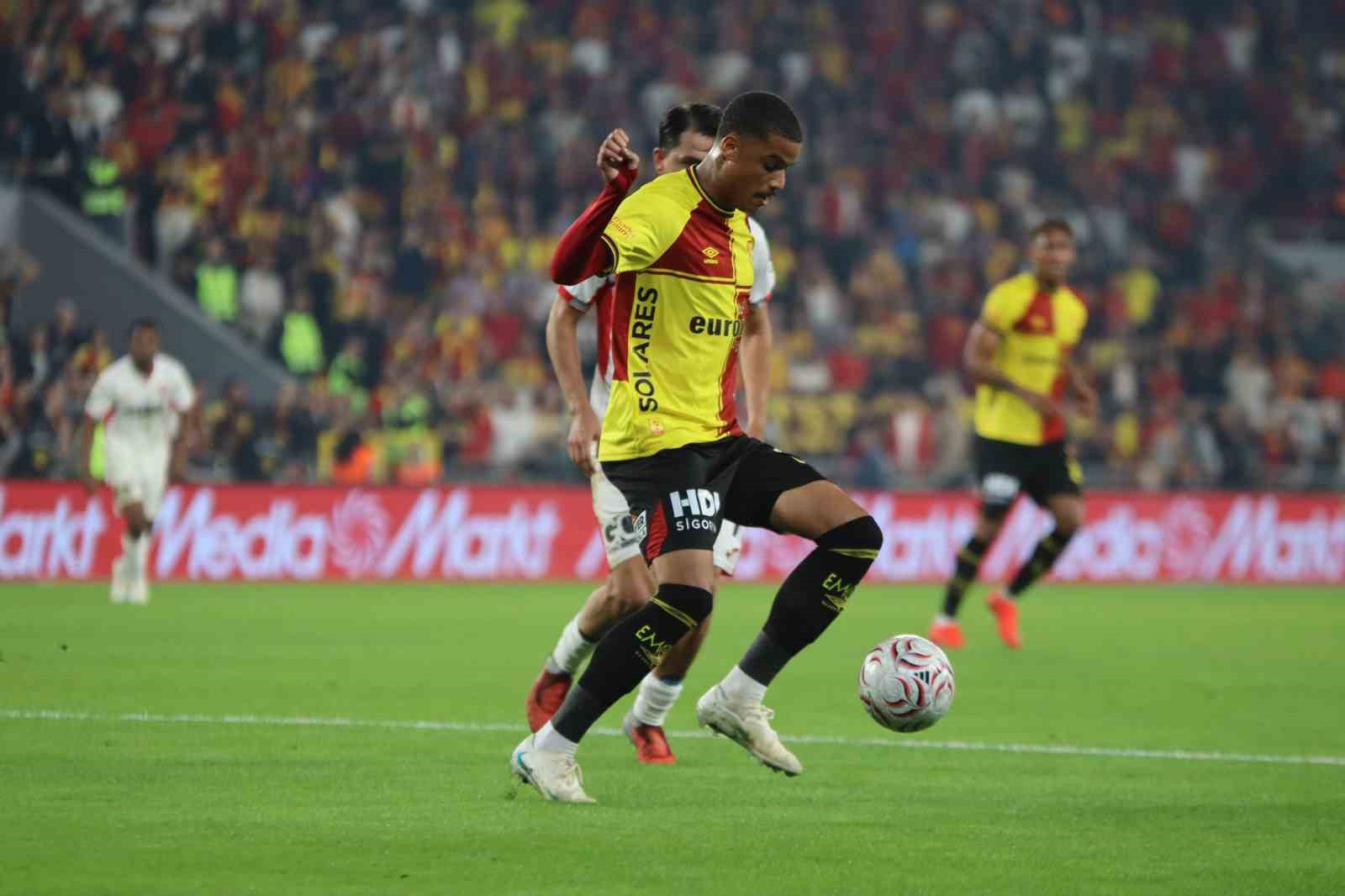 Trendyol Süper Lig: Göztepe: 2 - Çorum FK: 0 (Maç sonucu)