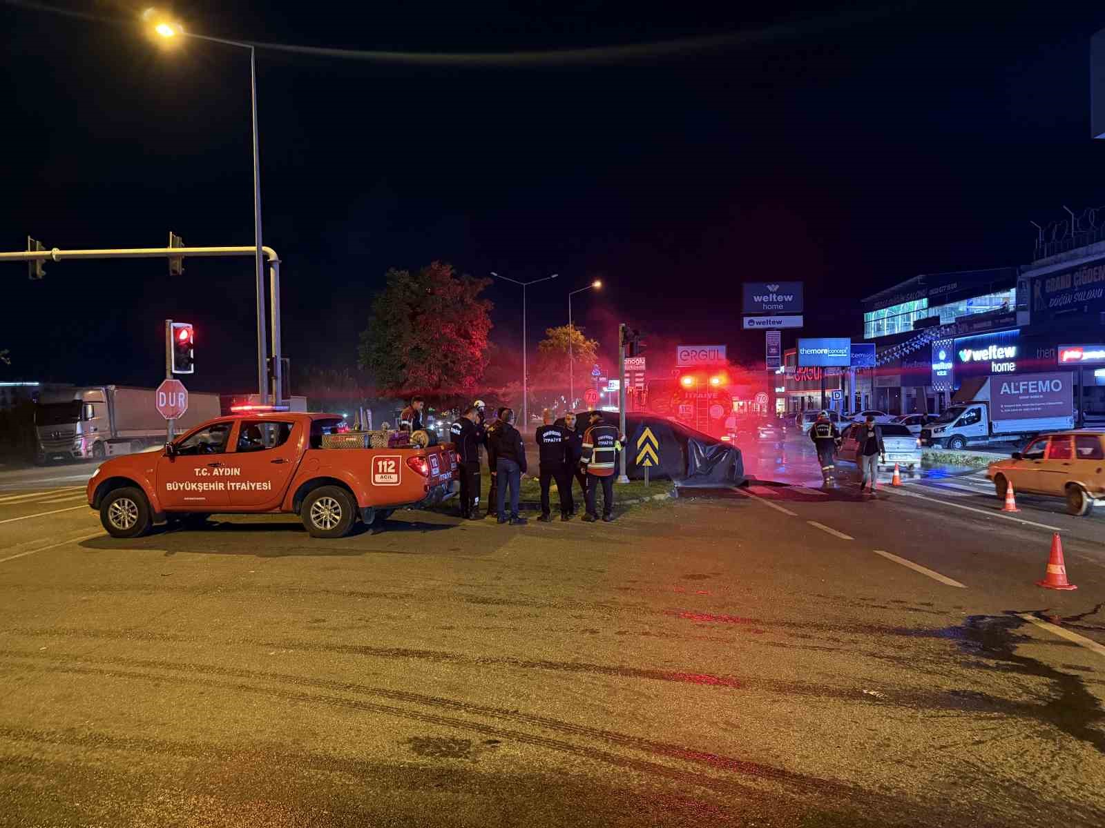 Tırla çarpışan otomobil küle döndü, alevler 3 saatte söndürüldü