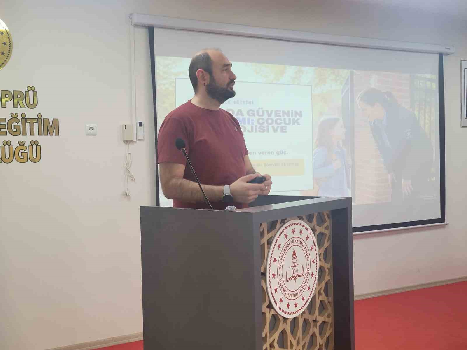 Vezirköprü ve Havza’da okul bahçe görevlilerine güvenlik eğitimi