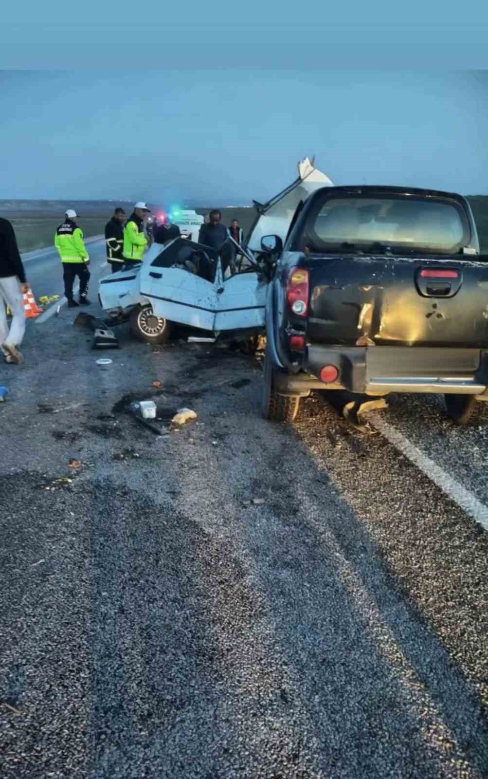 Çankırı’da otomobil ile pikap çarpıştı: 1 ölü, 2 yaralı