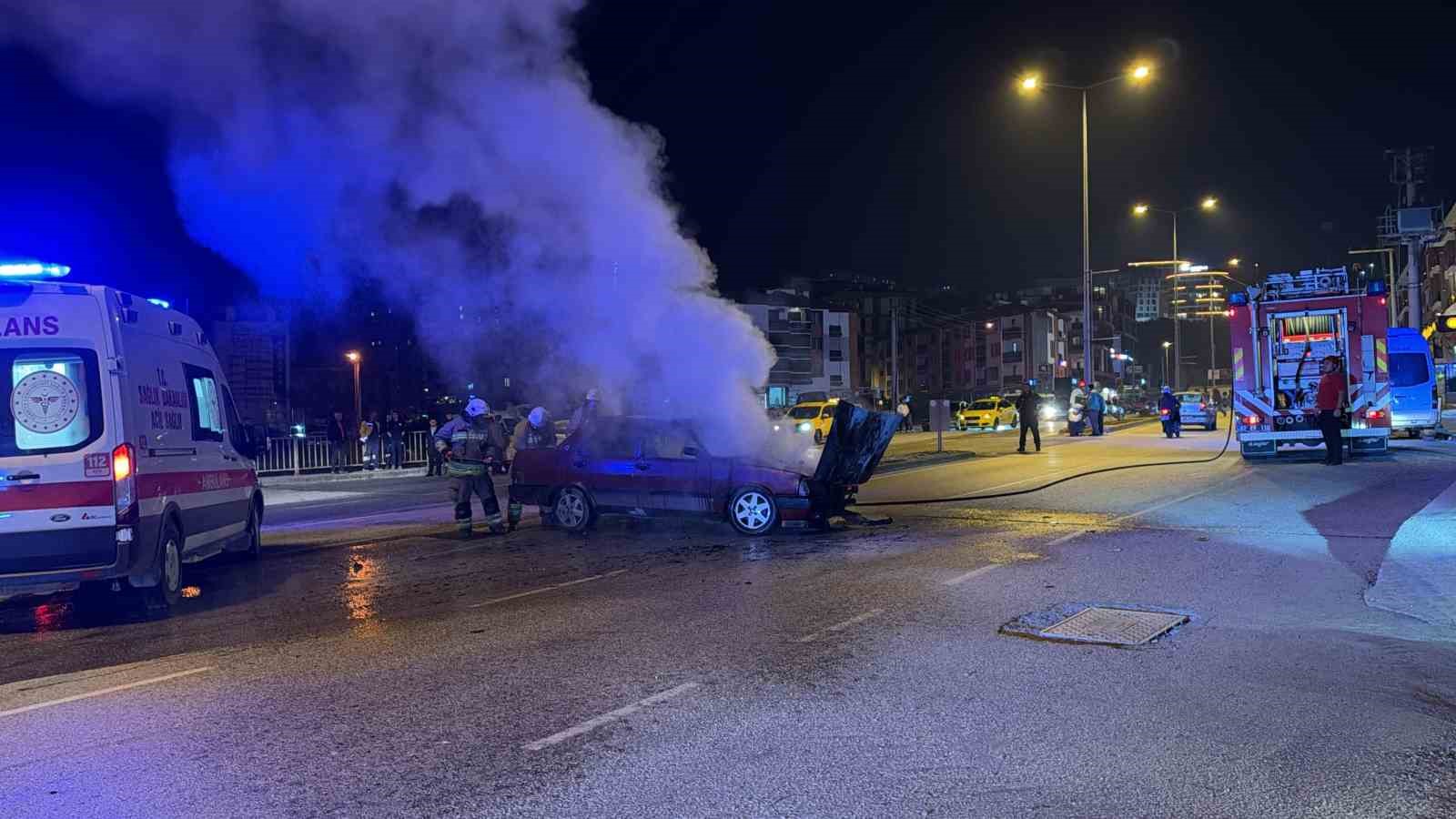 Düzce’de otomobil alev topuna döndü