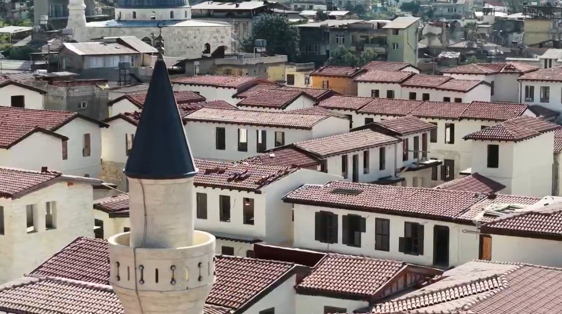 Hatay’da Kurtuluş Caddesi yeniden hayat buluyor