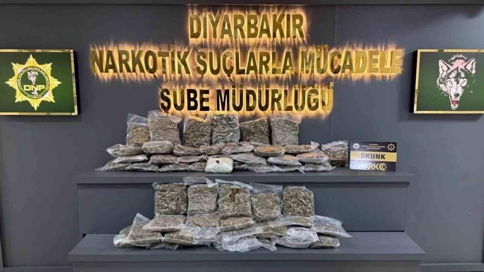 Diyarbakır’da asayiş uygulamaları: Uyuşturucuyu buğday torbalarında gizlemişler