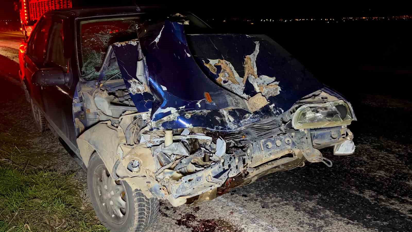 Otomobilin çarptığı patpat 3 metre yükseklikten tarlaya düştü