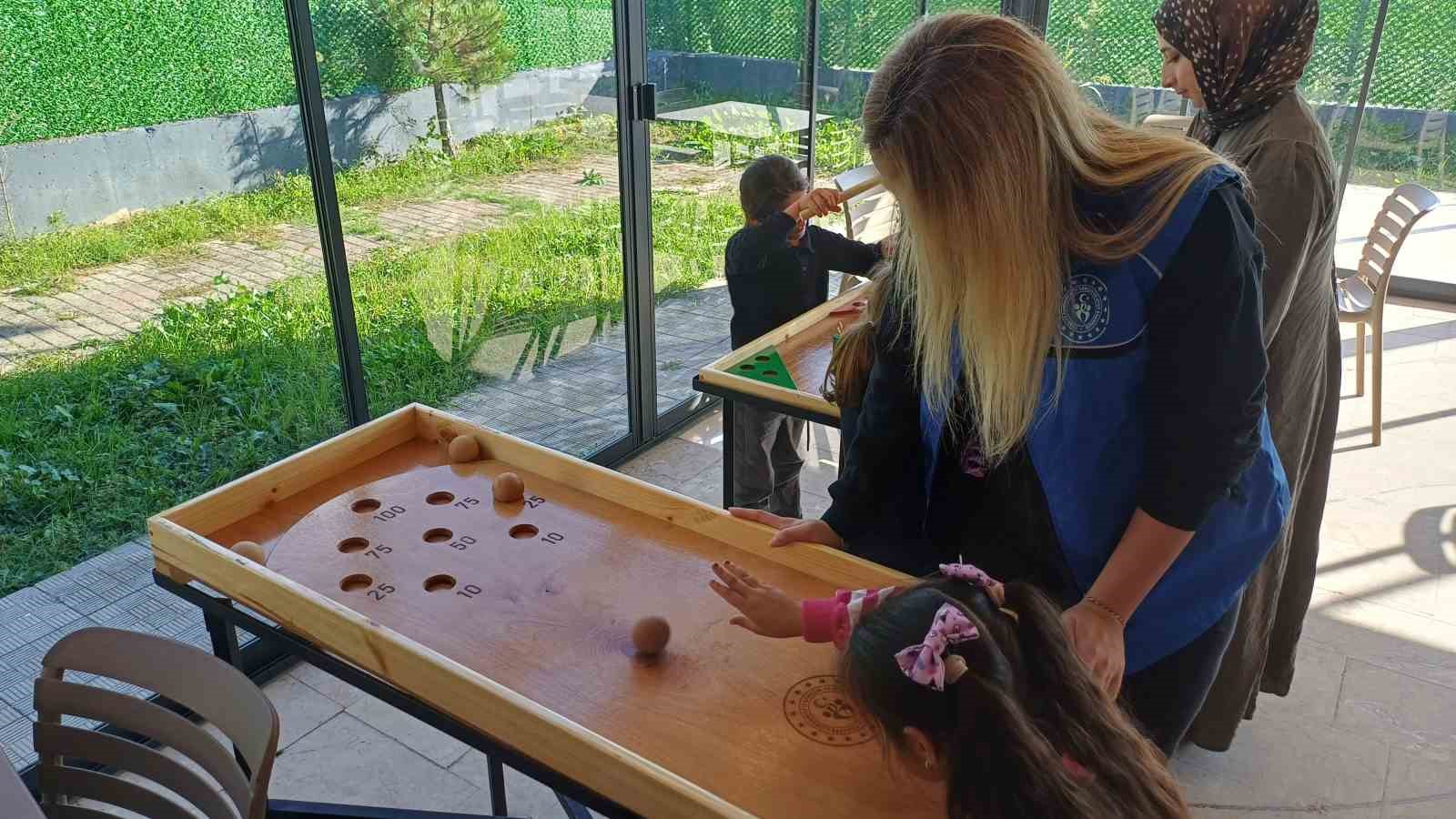 Düzce’de çocuklar akıl ve zeka oyunlarıyla buluştu