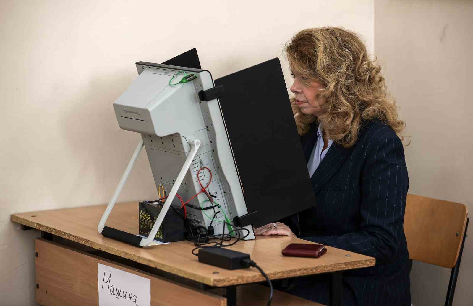 Bulgaristan’da cumhurbaşkanlığı seçimi ikinci tura kaldı