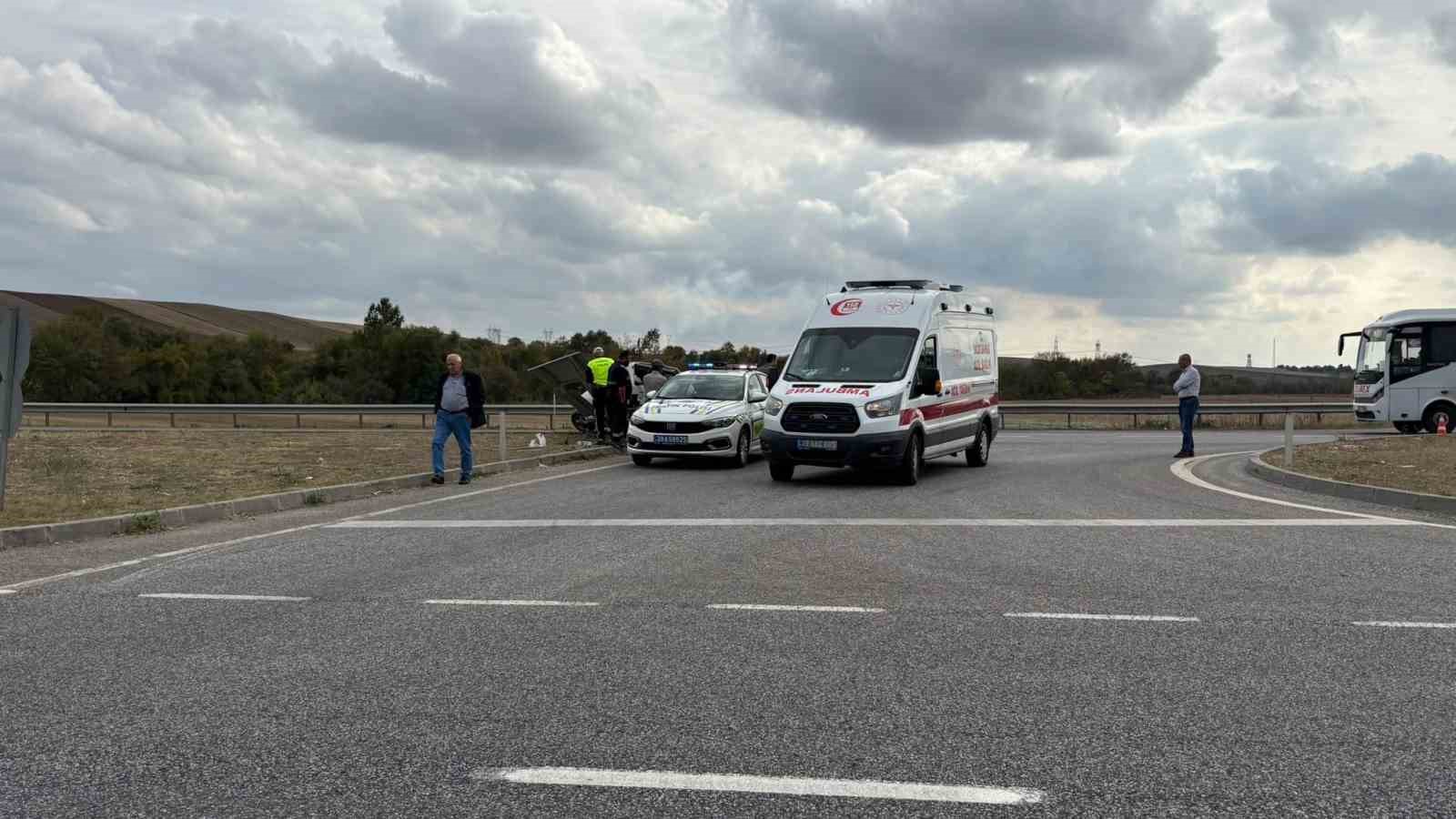 Babaeski’de iki otomobil çarpıştı: 1 yaralı