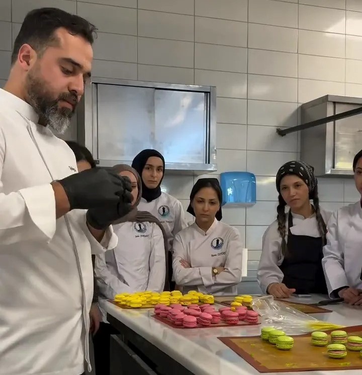 Sinop’ta geleceğin şefleri makaron yapımını öğrendi